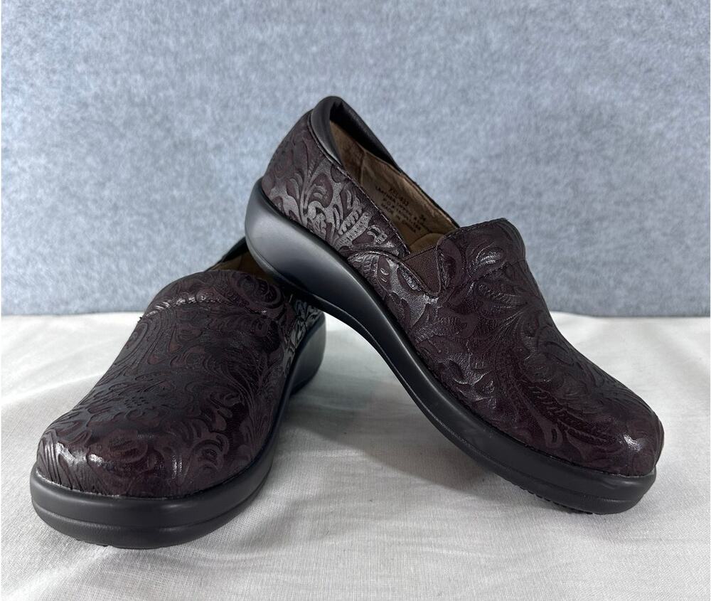 Alegria Women's sz 34 (US 4.5) Keli PRO Choco Emboss Paisley Clogs Nursing Shoes
